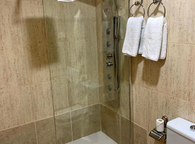 En Playa De Samil Primera Linea De Playa Pe Na Areia Apartmán *